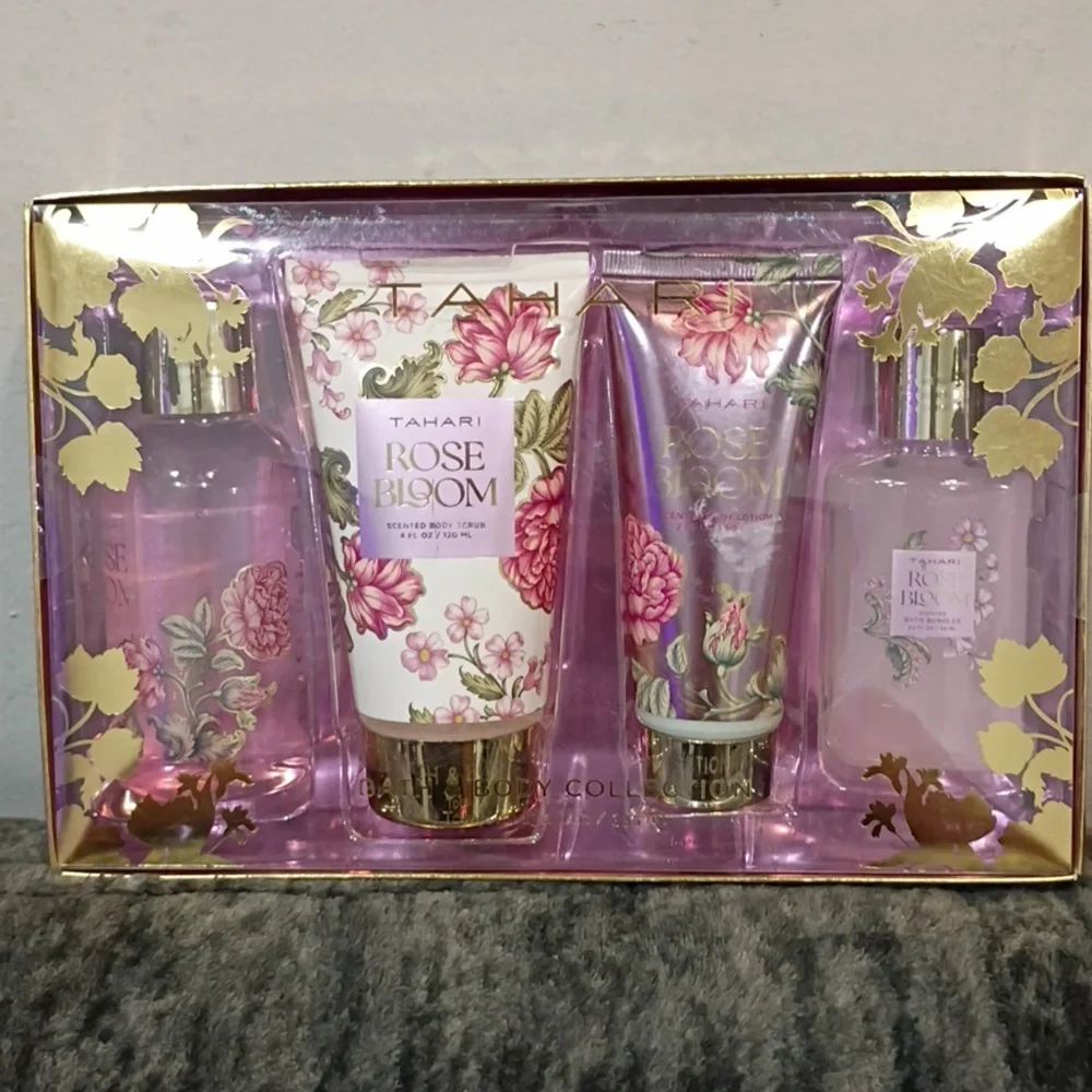 Tahari, NIB, Rose Bloom, Bath & Body Collection, 4 PIECE SET - Picture 2 of 8